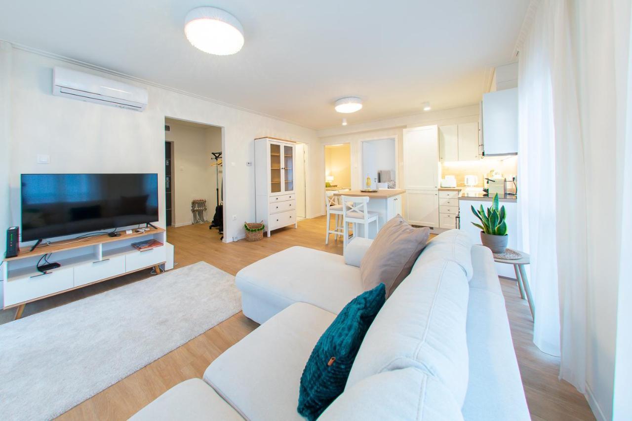 Cosy Inner City Getaway Bestern Szeged Extérieur photo