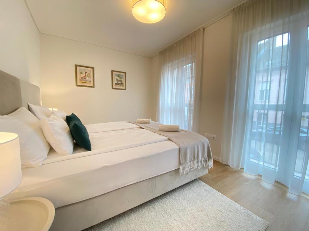 Cosy Inner City Getaway Bestern Szeged Extérieur photo